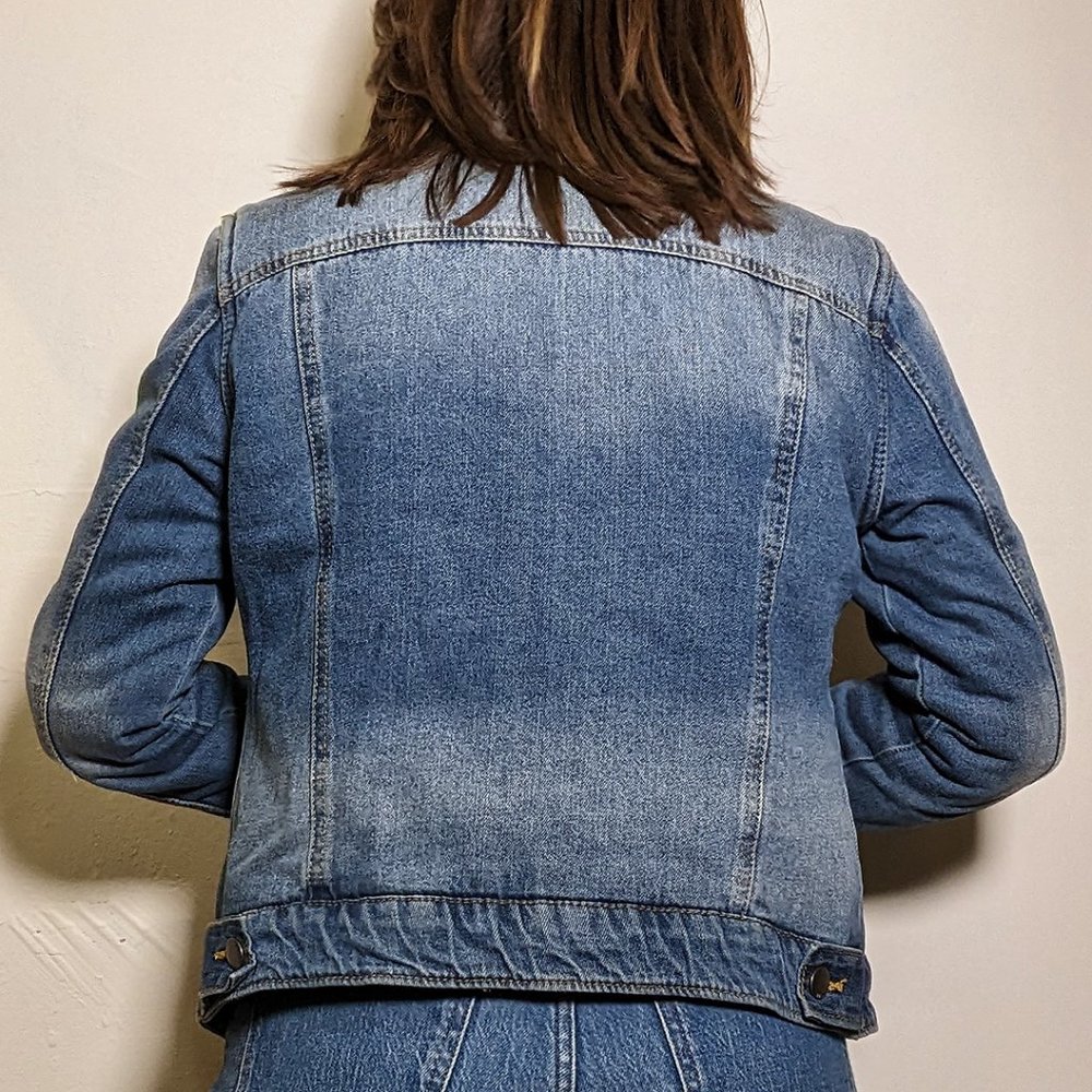 francesca's miami light wash denim sherpa jacket - Picture 3 of 6